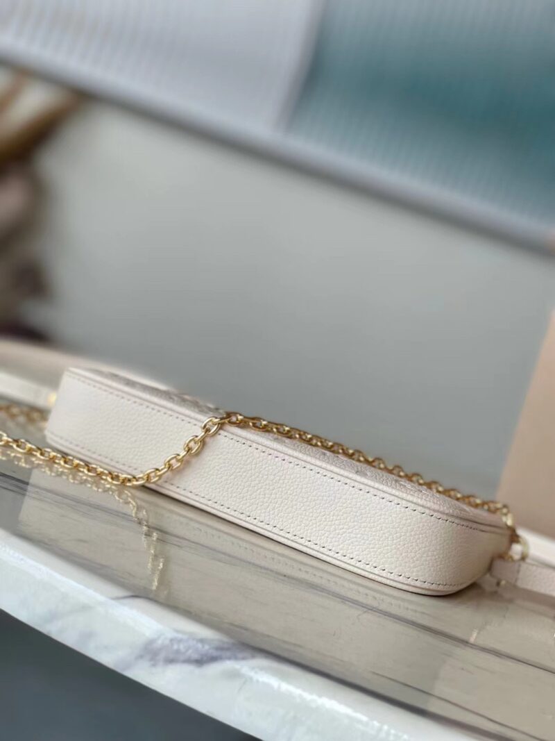 Louis Vuitton LV Easy Pouch On Strap Handbags White Milk 19×11.5x3cm