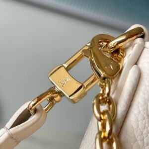 Louis Vuitton LV Easy Pouch On Strap Handbags White Milk 19×11.5x3cm