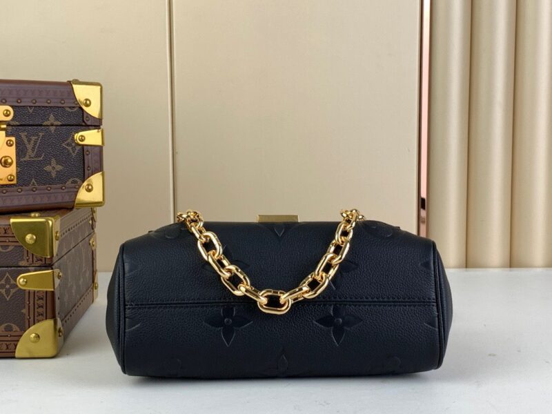Louis Vuitton LV Favorite Replica Black Handbags 24x14cm