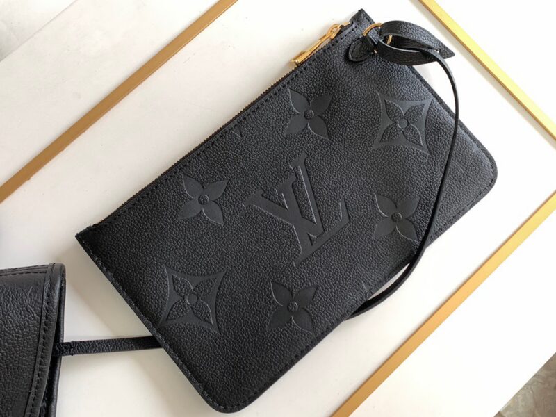 Louis Vuitton LV Never Full Monogram Like Auth Black Handbags 32x29x17cm