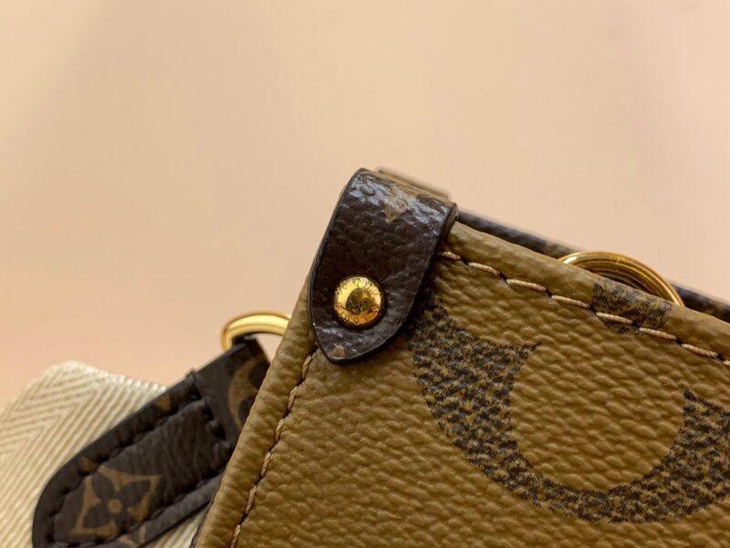 Louis Vuitton LV On The Go Mini Handbags Mono Pattern 25x13x10cm