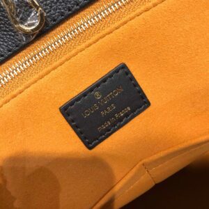 Louis Vuitton LV On The Go PM Tote Bag Replica 1:1 Black Handbags 35cm