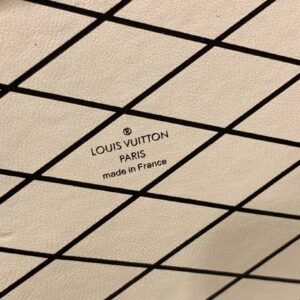 Louis Vuitton LV Petite Musical Pattern Like Auth Handbags 20×12.5x5cm