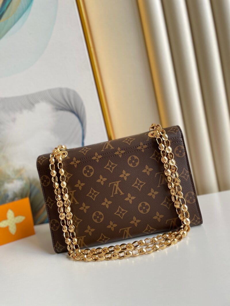 Louis Vuitton LV Victoire Monogram Pattern Like Auth Handbags 27x20x10cm