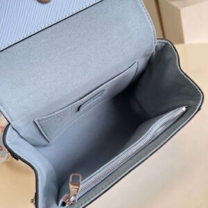 Louis Vuitton Clunny Blue Raised Pattern Handbags 20x16cm