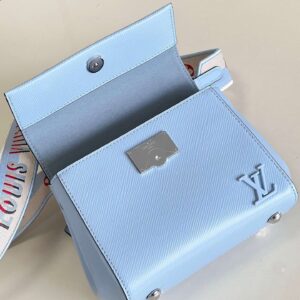 Louis Vuitton Clunny Blue Raised Pattern Handbags 20x16cm