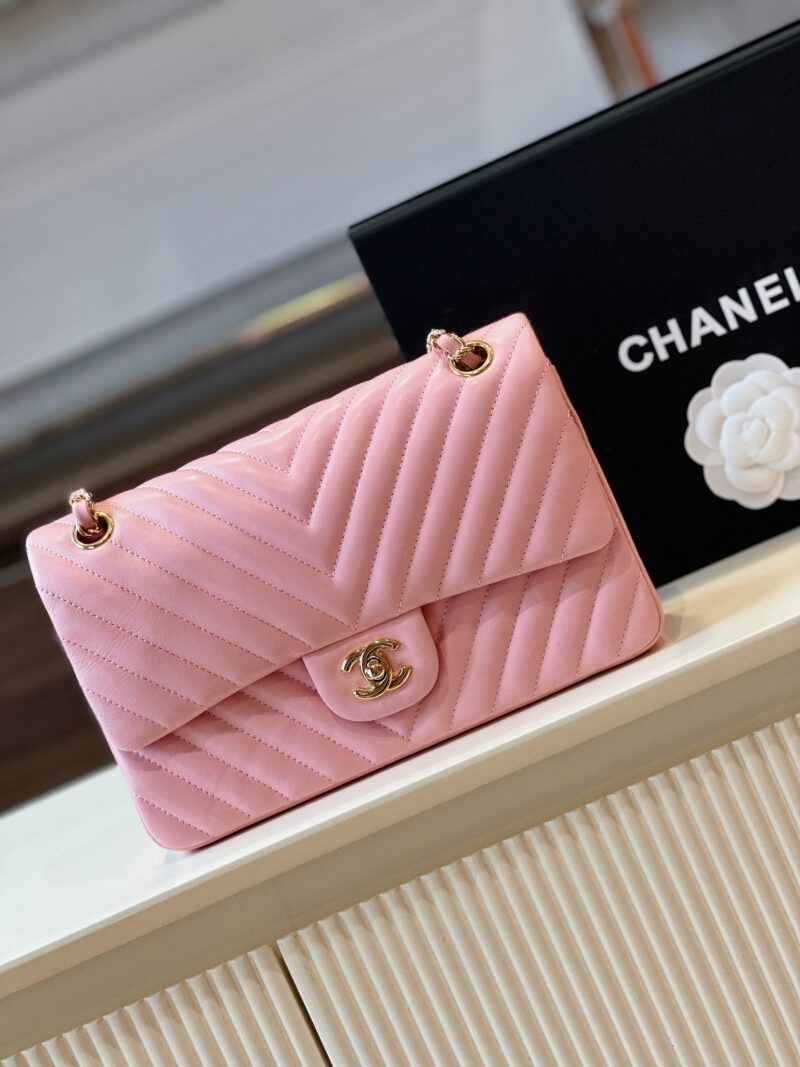 Chanel Classic Handbags V-Pattern Pink Lock Gold 23cm