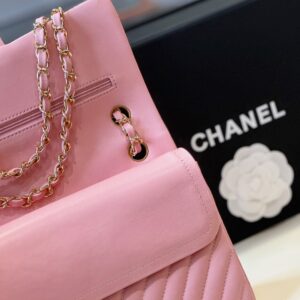 Chanel Classic Handbags V-Pattern Pink Lock Gold 23cm