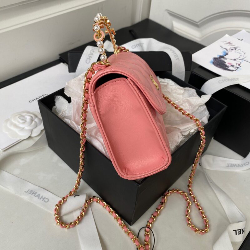 Chanel Woc Pink Handbags With Pearl Handle 11.5×14.5×5.5cm