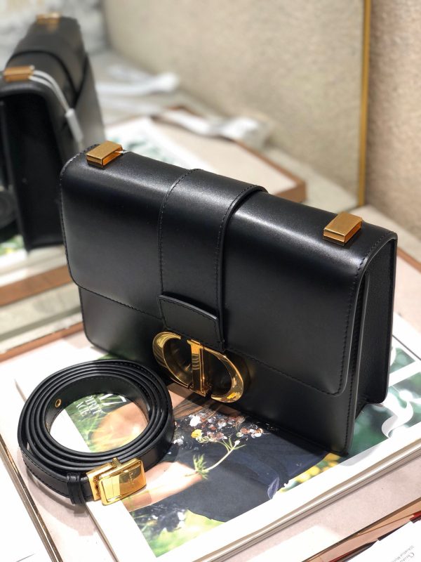 Dior 30 Montaigne Super High-Quality Women’s Handbag Black with Gold Lock 24x17x8cm