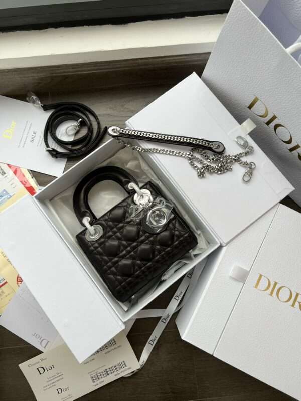 Tui-Xach-Dior-Lady-Mini-3-O-Replica-11-Cao-Cap-Mau-Den-17cm-6-600x800-1 Dior Lady Mini 3-Pocket Replica 11 High-Quality Black Handbag 17cm