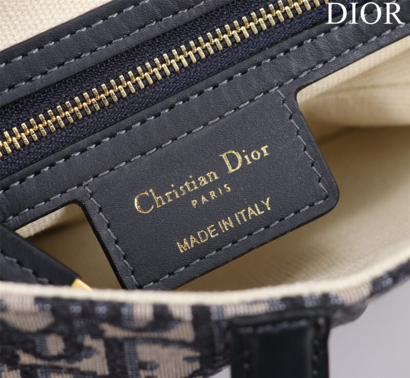 Dior Saddle Saddle Canvas Handbag Super Quality Hand Embroidered 25.5x20x6cm