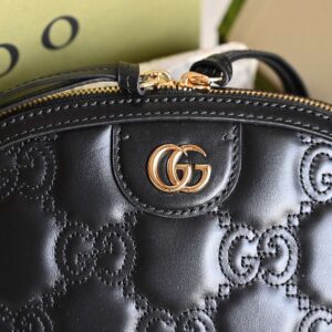 Gucci Matelasse Like Auth Bag with Embossed GC Pattern 21cm
