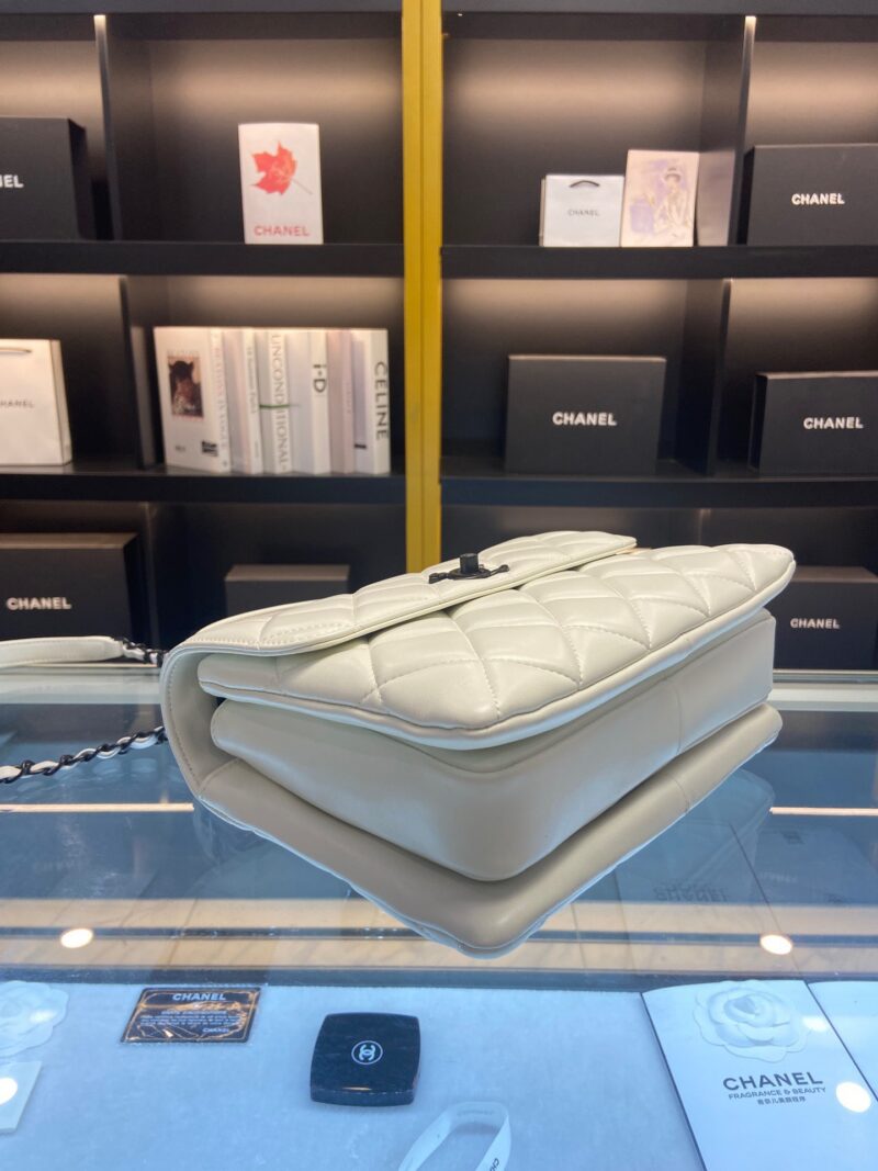 Chanel Trendy White Smooth Leather With Lock Black Handbags 25cm