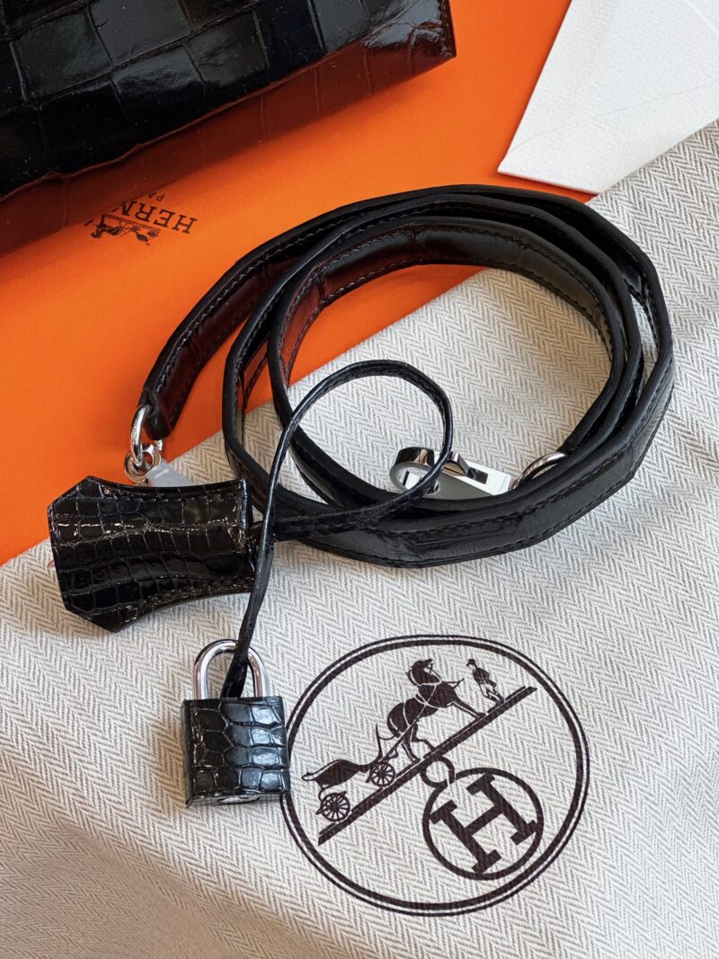 Hermes Kelly 28 Black Genuine Crocodile Leather Palladium Hardware