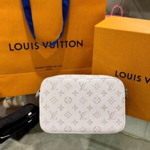 Louis Vuitton LV Alpha Monogram White Handbag 24x16x8cm