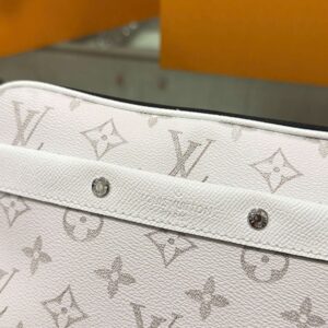 Louis Vuitton LV Alpha Monogram White Handbag 24x16x8cm