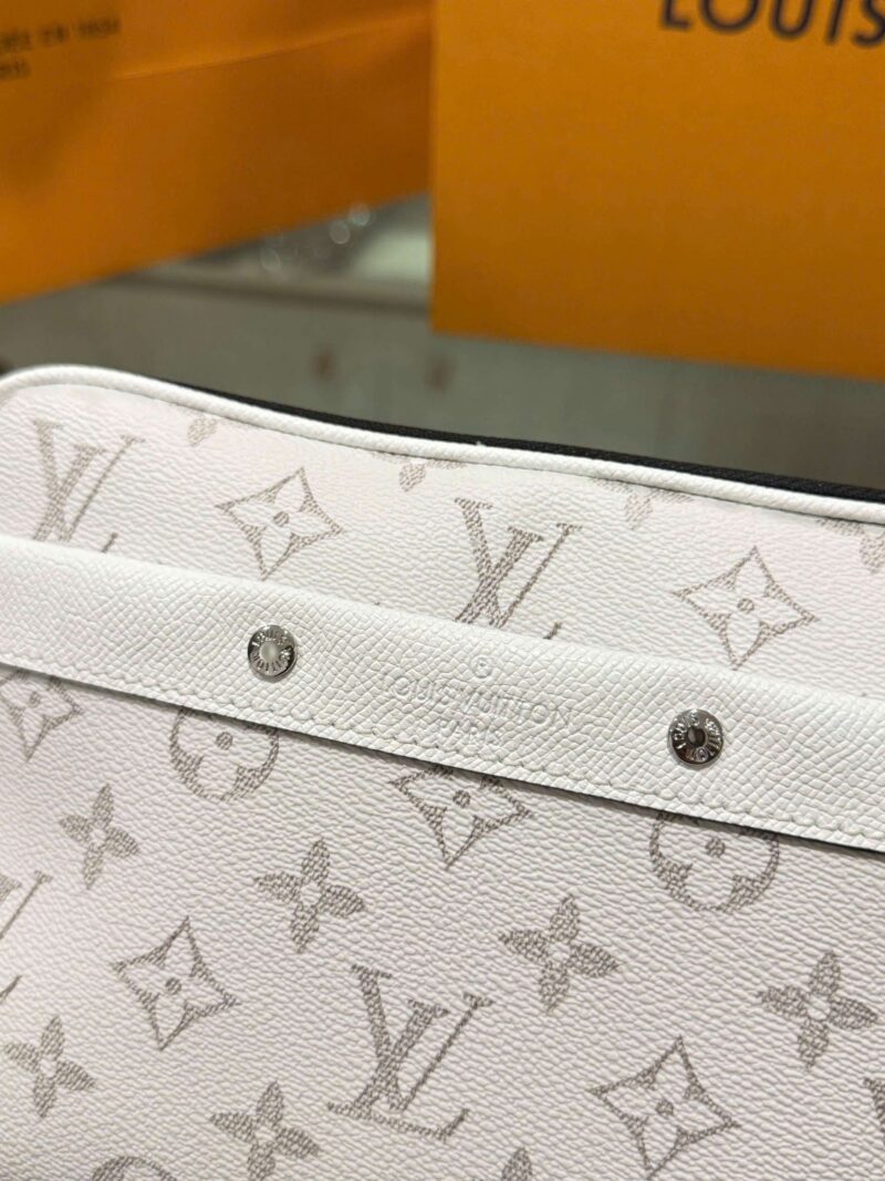 Louis Vuitton LV Alpha Monogram White Handbag 24x16x8cm