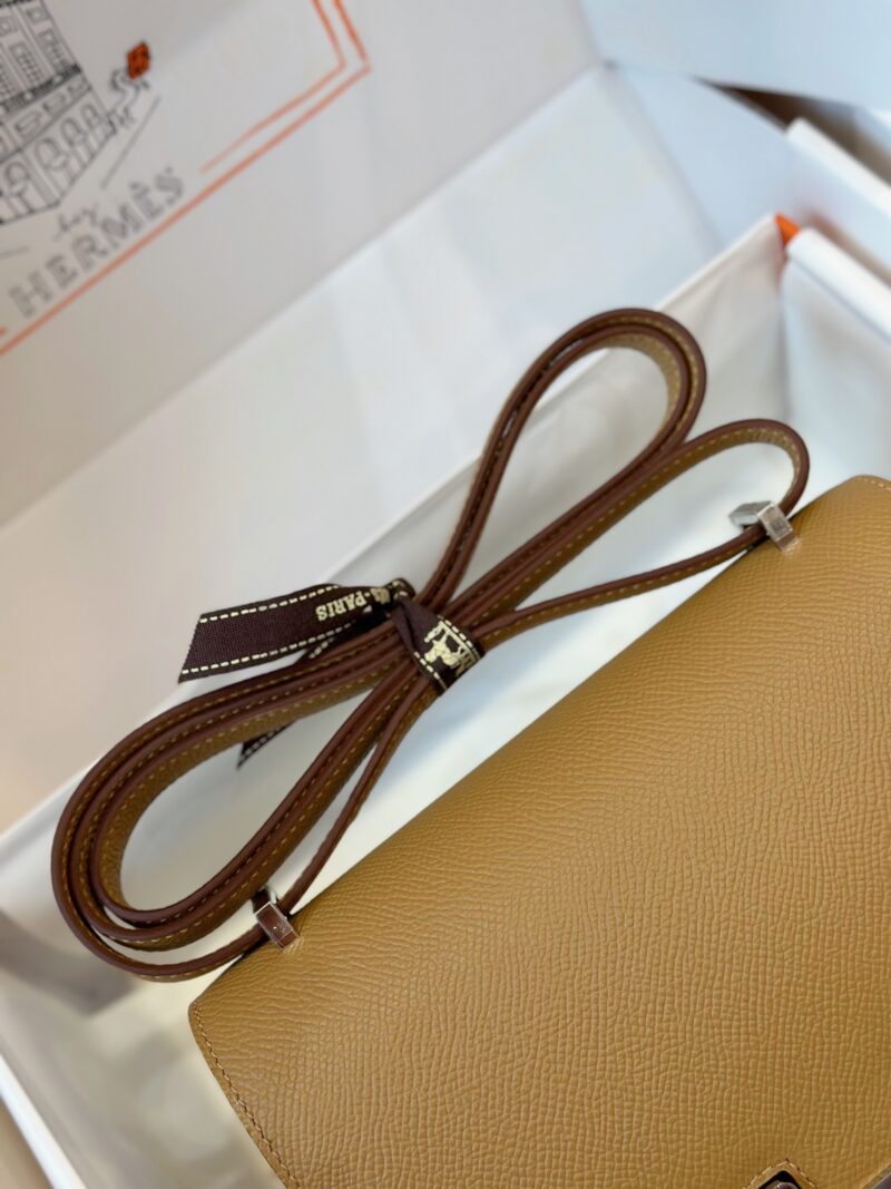 Hermes Constance 19  Brown Epson Leather Palladium Hardware