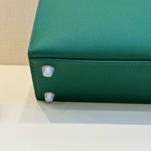 Hermes Kelly 28 Green Epsom Leather Palladium Hardware