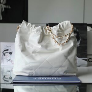 Chanel 11 Handbag 22 Shopping Woman’s White Smooth Leather 35cm