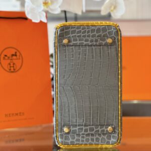 Hermes Birkin 30 Gray/Gold Genuine Crocodile Leather Gold Hardware – Custom Made