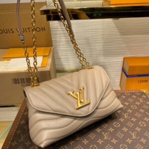 Louis Vuitton LV New Wave Woman’s Cowhide Leather Handbags 24x14x9cm