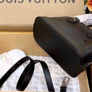 Louis Vuitton LV Alma Handbags Woman’s Black 18cm