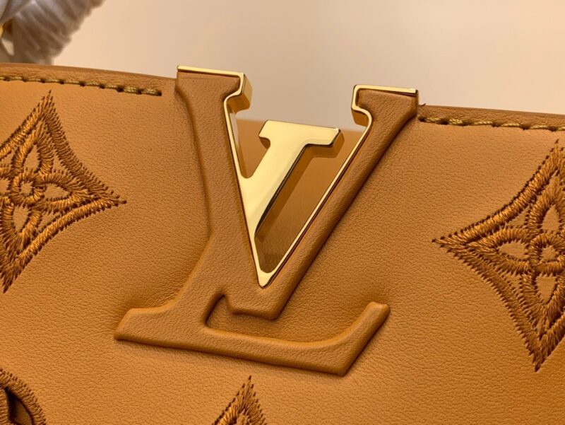 Louis Vuitton LV Capucines BB Brown Raised Pattern Handbags 27x18x9cm