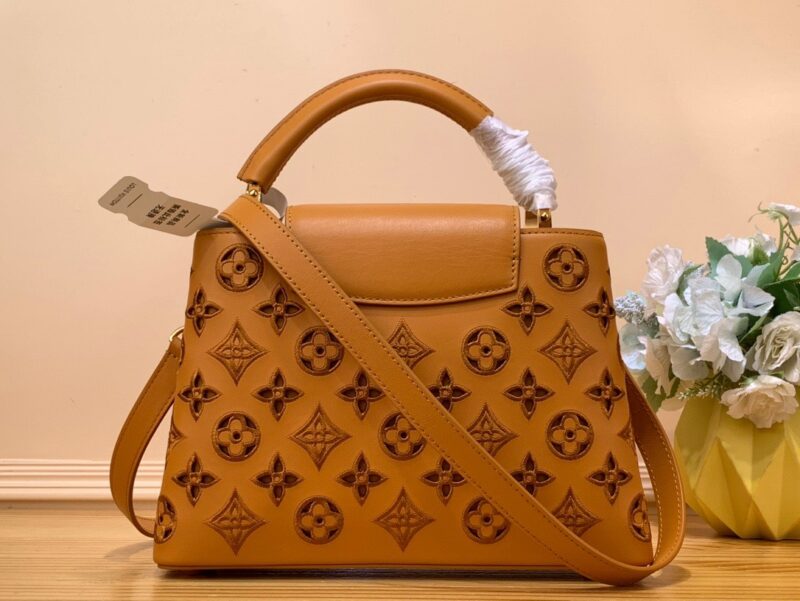 Louis Vuitton LV Capucines BB Brown Raised Pattern Handbags 27x18x9cm