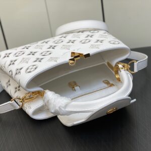 Louis Vuitton LV Capucines BB White Handbags 27x18x9cm