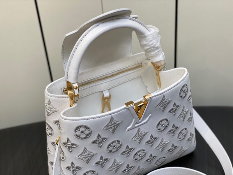 Louis Vuitton LV Capucines BB White Handbags 27x18x9cm