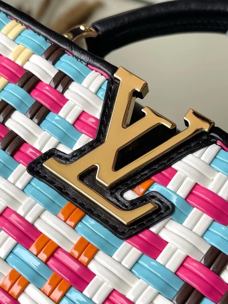 Louis Vuitton LV Capucines Plaid Pattern Handbags 27x18x9cm