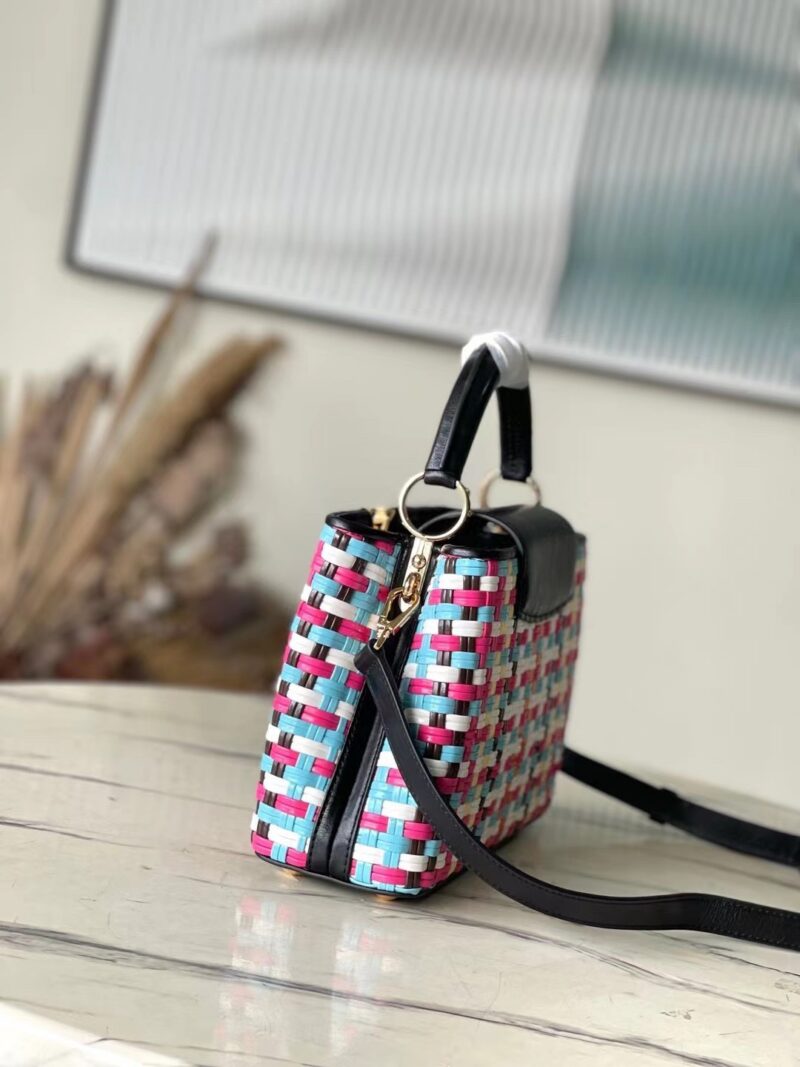 Louis Vuitton LV Capucines Plaid Pattern Handbags 27x18x9cm