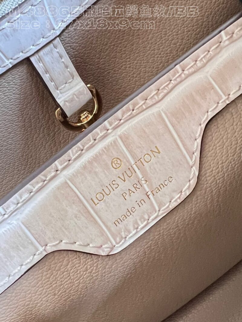 Louis Vuitton LV Capucines Crocodile Leather Handbag with Gold Buckle 31cm