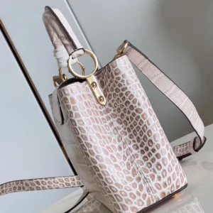 Louis Vuitton LV Capucines Crocodile Leather Handbag with Gold Buckle 31cm