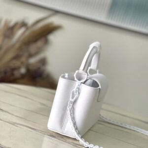 Louis Vuitton LV Capucines Handbags White Leather 21cm
