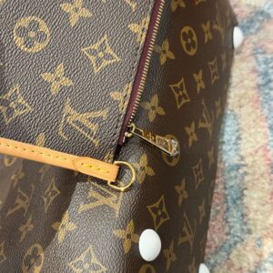 Louis Vuitton Handbags LV Carry All MM Monogram Brown Color 39x30x15cm
