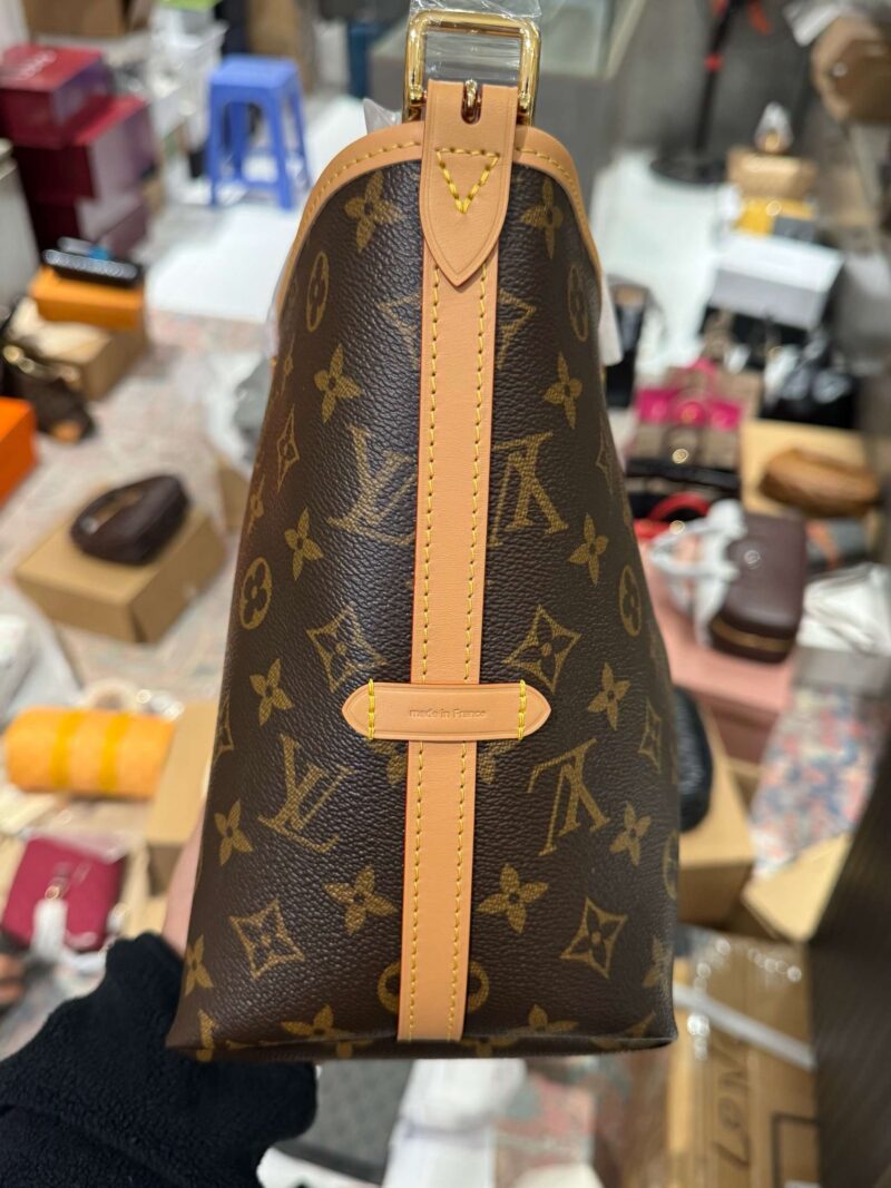 Louis Vuitton Handbags LV Carry All MM Monogram Brown Color 39x30x15cm