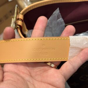 Louis Vuitton Handbags LV Carry All MM Monogram Brown Color 39x30x15cm