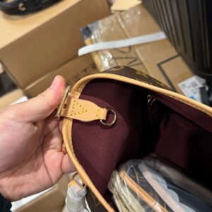 Louis Vuitton Handbags LV Carry All MM Monogram Brown Color 39x30x15cm