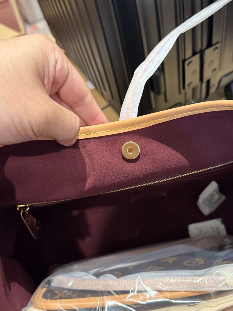 Louis Vuitton Handbags LV Carry All MM Monogram Brown Color 39x30x15cm