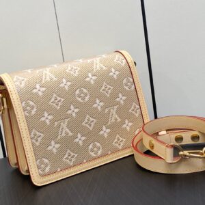 Louis Vuitton LV Dauphine Monogram Like Auth Handbags 20x15x9cm
