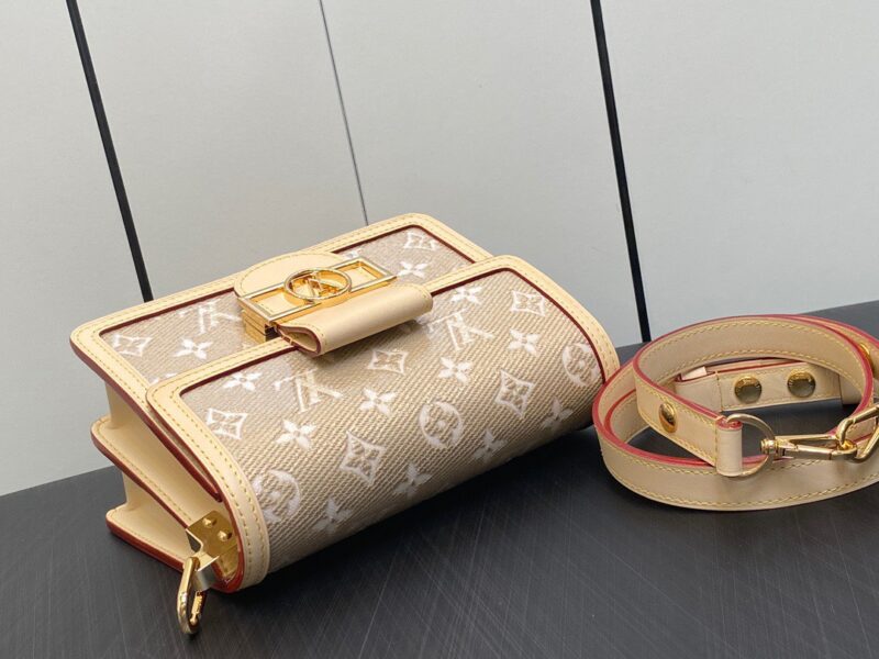 Louis Vuitton LV Dauphine Monogram Like Auth Handbags 20x15x9cm