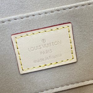 Louis Vuitton LV Dauphine Monogram Like Auth Handbags 20x15x9cm