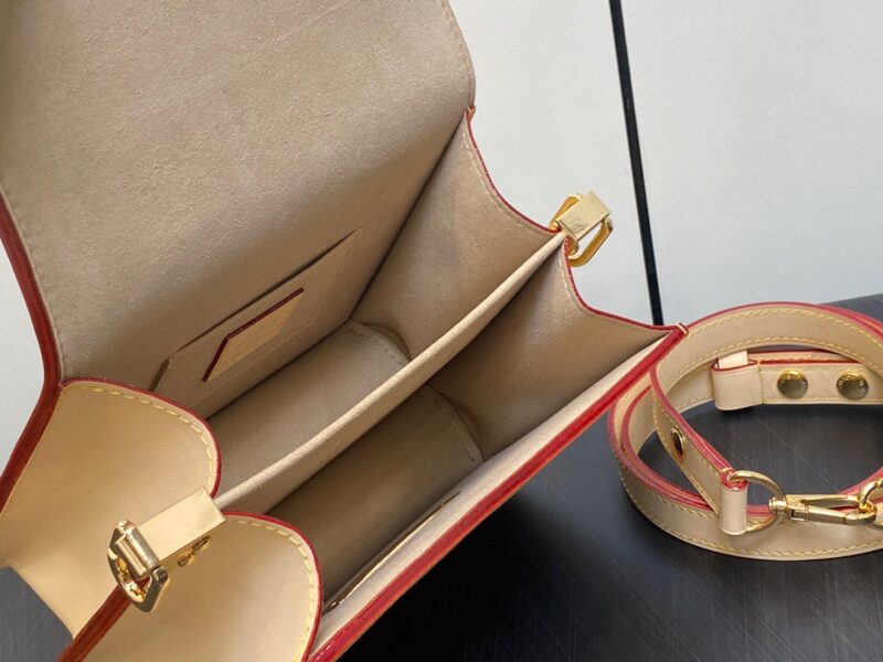 Louis Vuitton LV Dauphine Monogram Like Auth Handbags 20x15x9cm