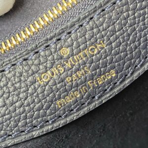 Louis Vuitton LV Diane Handbags Embossed Pattern 23x16x8.5cm