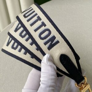 Louis Vuitton LV Diane Handbags Embossed Pattern 23x16x8.5cm