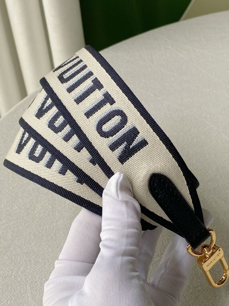 Louis Vuitton LV Diane Handbags Embossed Pattern 23x16x8.5cm