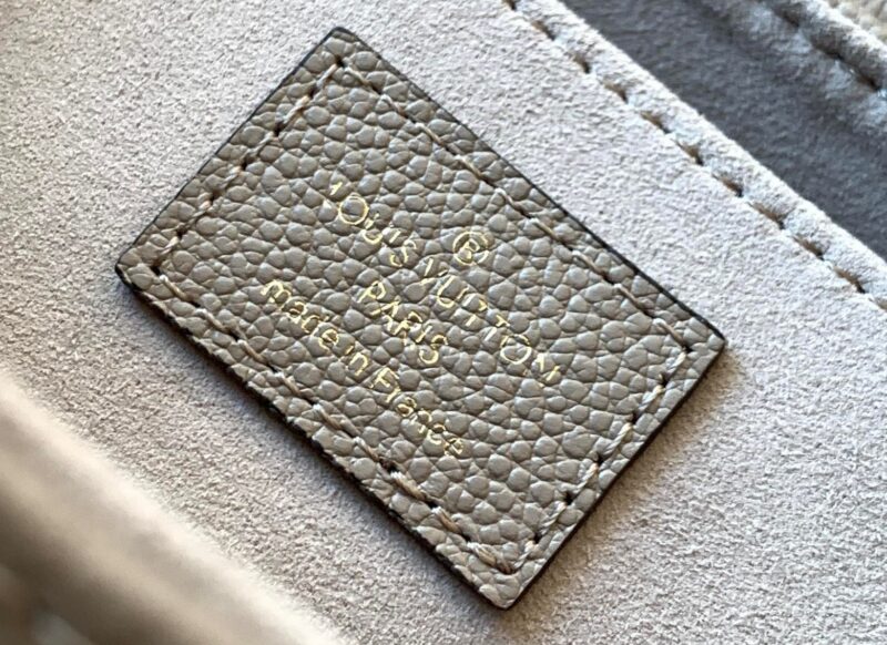 Louis Vuitton LV Favorite Brown Like Auth Handbags Lock Gold 24x14cm